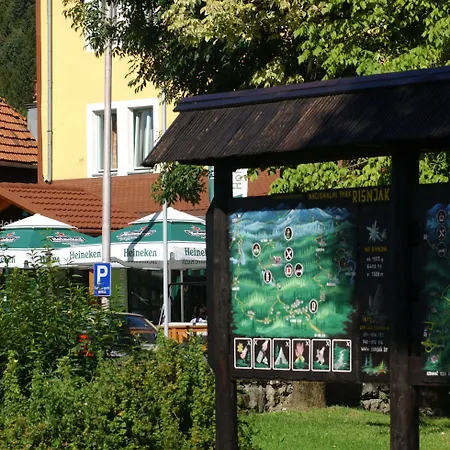 Risnjak 4*