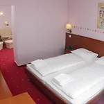 Hotel Risnjak 4*
