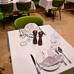 Risnjak 4*