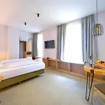 Risnjak 4*