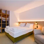 Risnjak Hotel