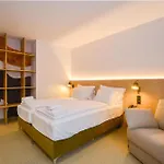 Risnjak 4*