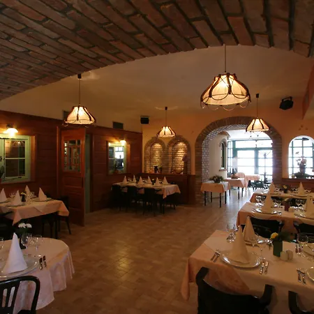 Risnjak Szálloda 3*