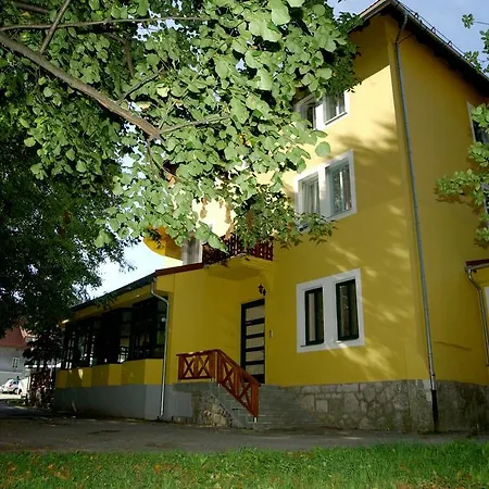 Szálloda Risnjak 3*